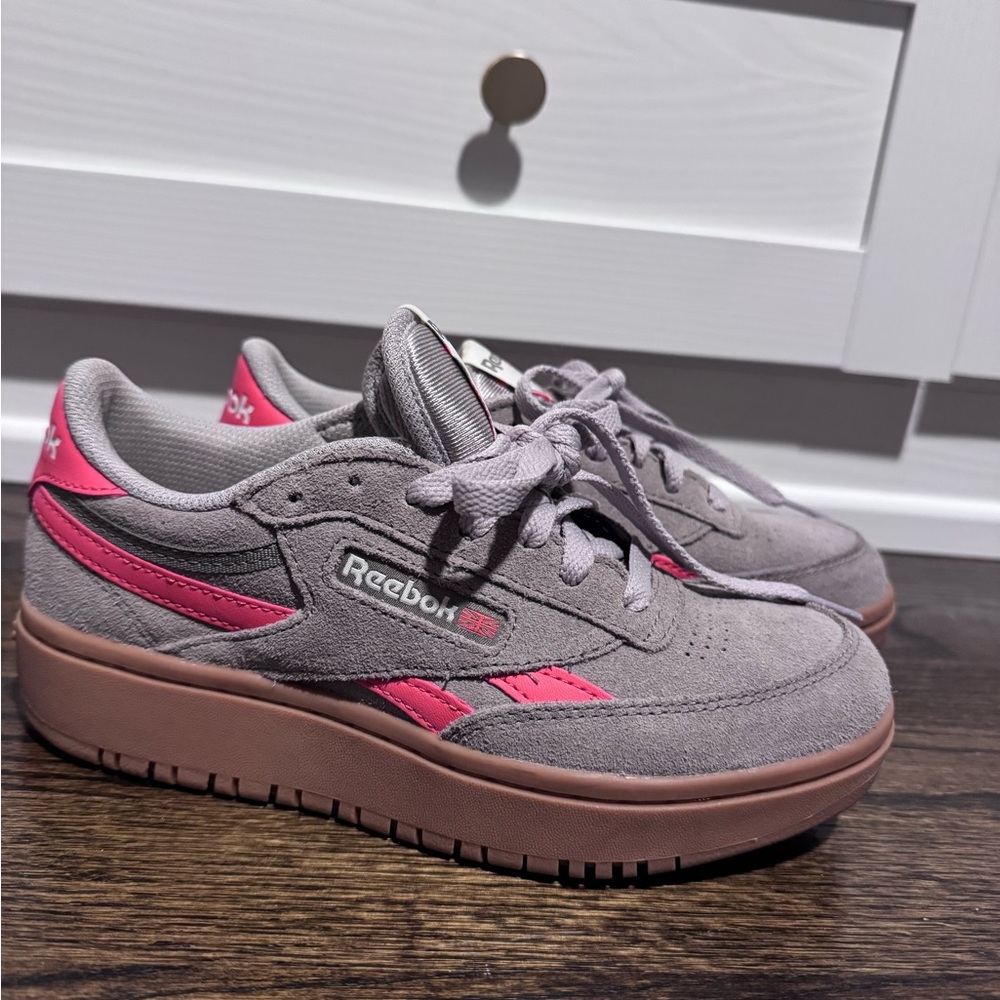 Reebok Pink and tuape Platform Sneakers